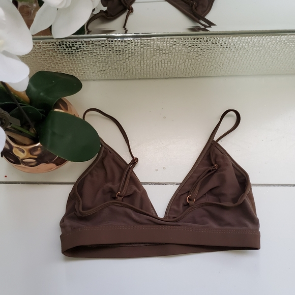Naked Rebellion Brallet Wireless Bra Size Medium - Picture 4 of 5